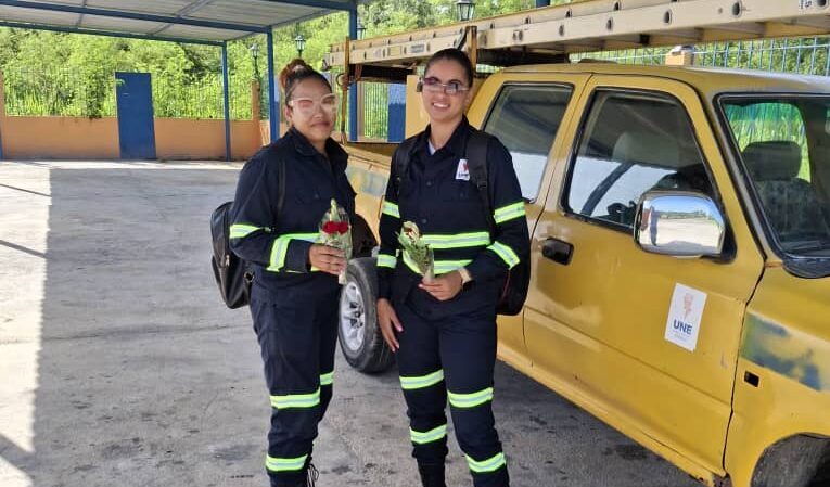 De portera del equipo Granma de fútbol a liniera eléctrica de la Empresa Eléctrica de Granma